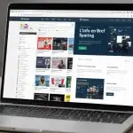 Refonte de site web : ordinateur montrant avant/après d'un site rénové